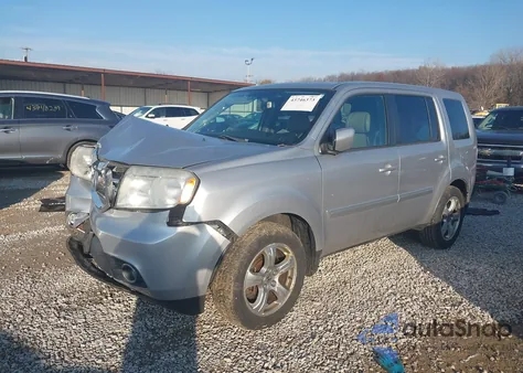 2015 Honda Pilot Ex-L z USA, uszkodzony, nr VIN 5FNYF4H53FB055030